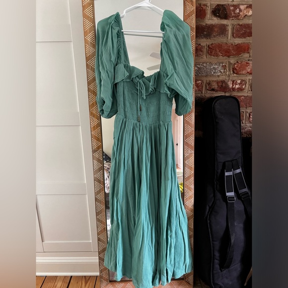 Free People Dresses & Skirts - Free People Oasis Midi Dress Size S